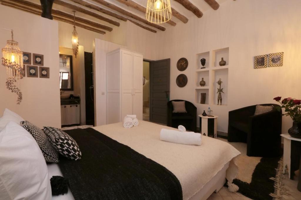 Riad 103 Medina Pool And Hammam Μαρακές Εξωτερικό φωτογραφία
